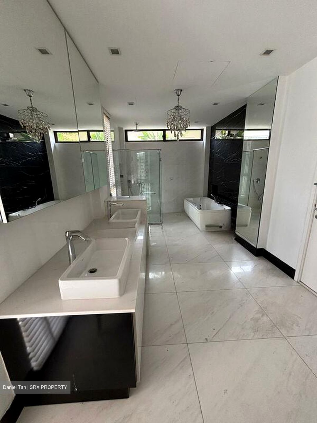 King's Road (D10), Detached #499193841